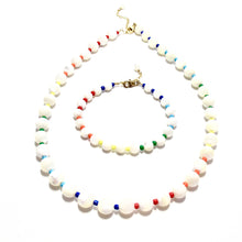 Load image into Gallery viewer, mother of pearl &amp; colours bubblegum necklace